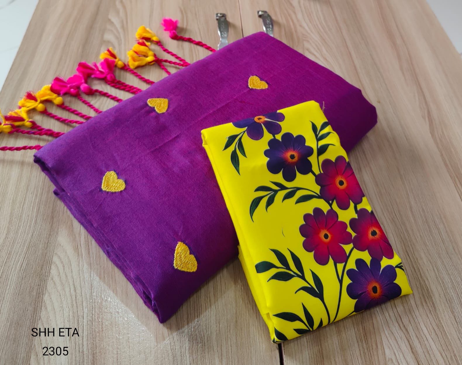 Heart Embroidery Mul Cotton Handloom Saree